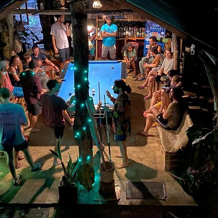Tree House Hostel 锡吉里亚 外观 照片