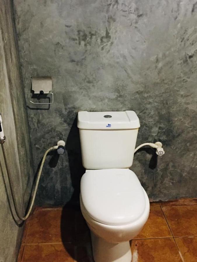Tree House Hostel 锡吉里亚 外观 照片